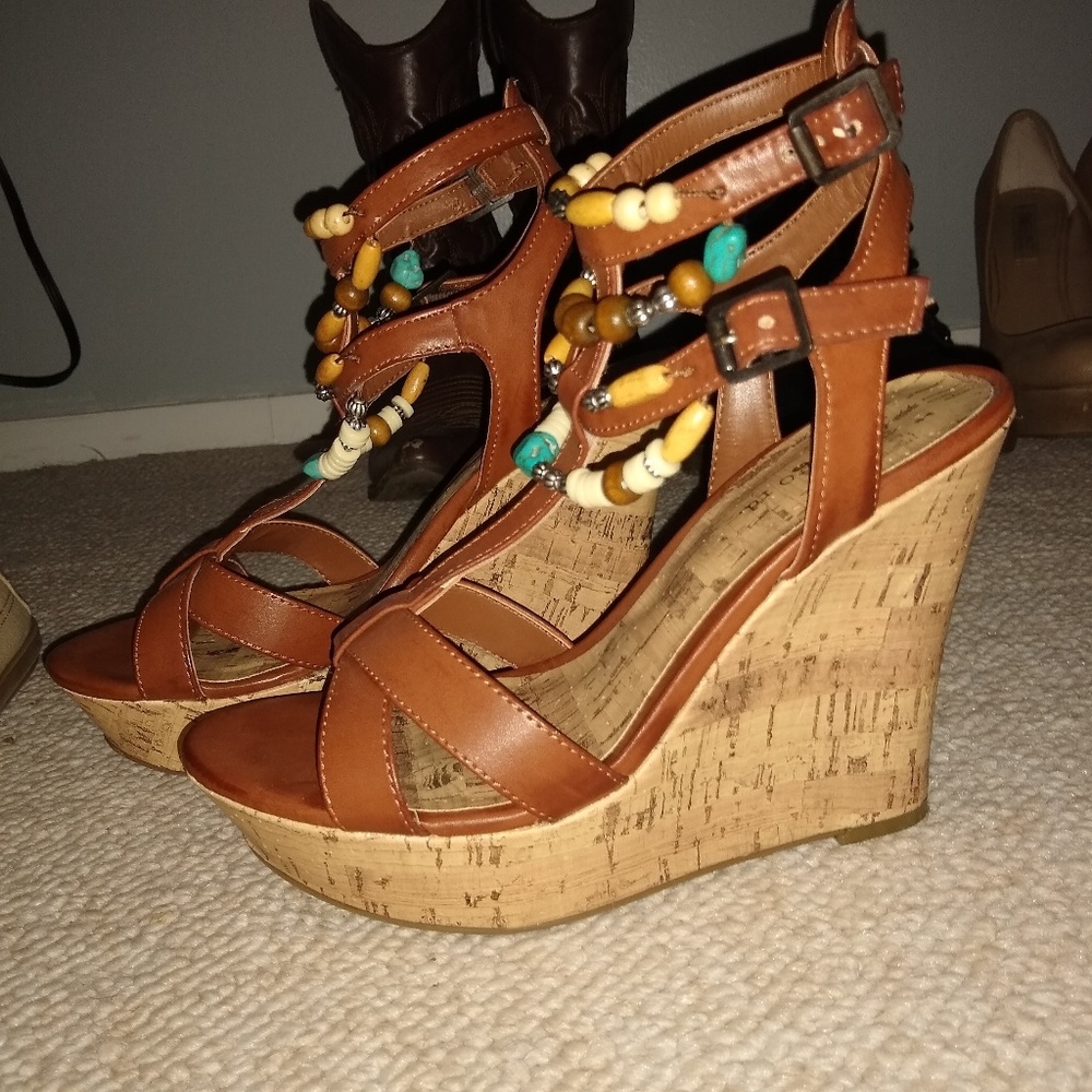 Size 7 wedges